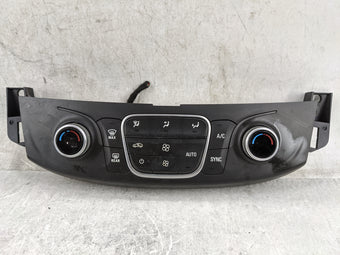 compare product 2018-2022 Chevrolet Traverse Climate Control Module Temperature AC/Heater Replacement P/N:84344401 QFGM622A Fits OEM Used Auto Parts
