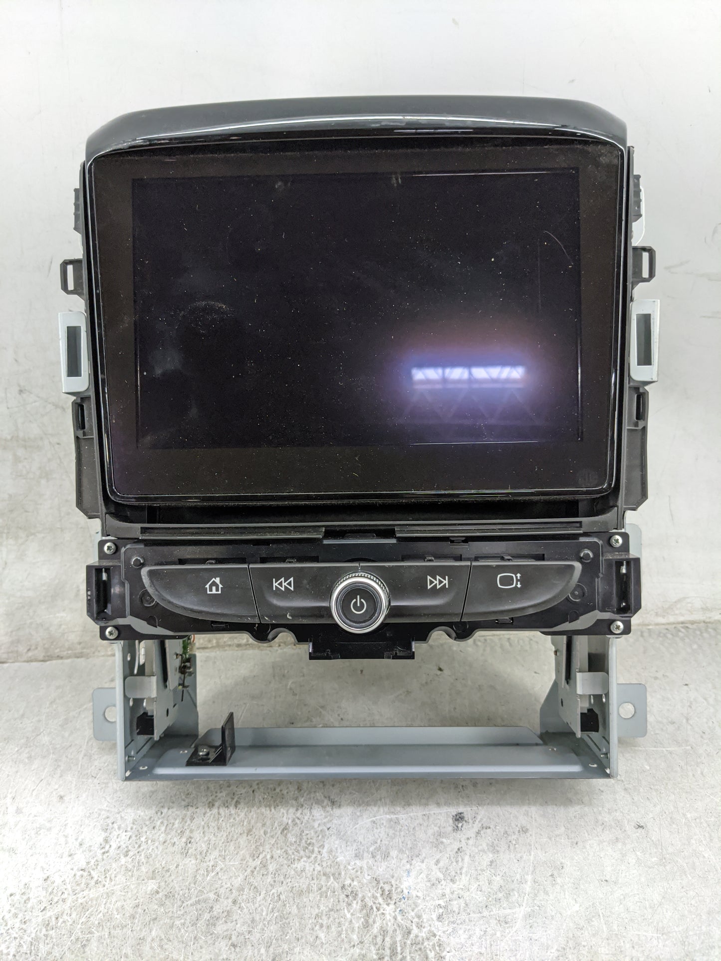 2020 Chevrolet Traverse Information Display Screen 1474901 - Oemusedautoparts1.com
