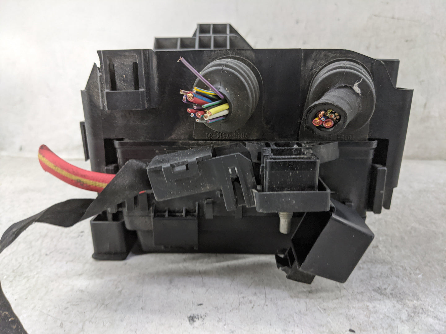2020-2022 Chevrolet Traverse Fusebox Fuse Box Panel Relay Module P/N:13468935 84128871, 13455283 Fits Fits 2019 2020 2021 20