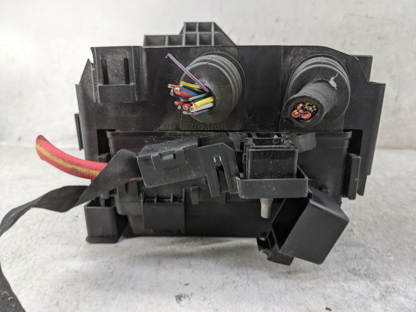 2020-2022 Chevrolet Traverse Fusebox Fuse Box Panel Relay Module P/N:13468935 84128871, 13455283 Fits Fits 2019 2020 2021 20