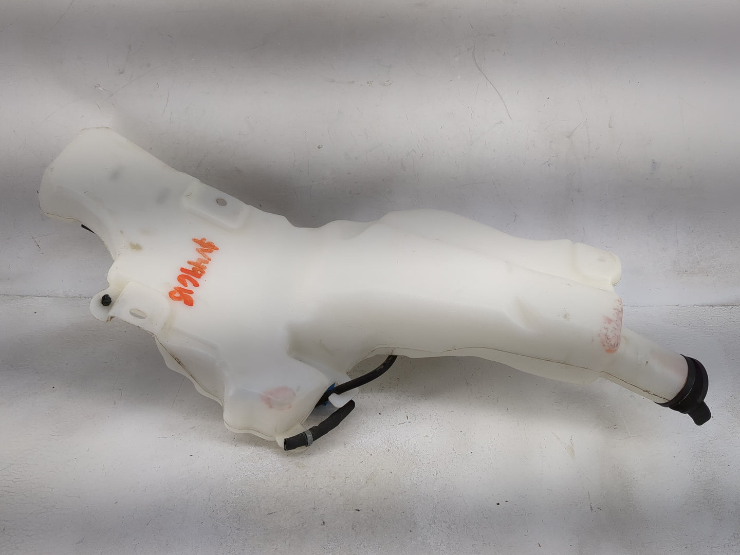 2018-2022 Chevrolet Traverse Windshield Washer Fluid Reservoir Bottle - Oemusedautoparts1.com