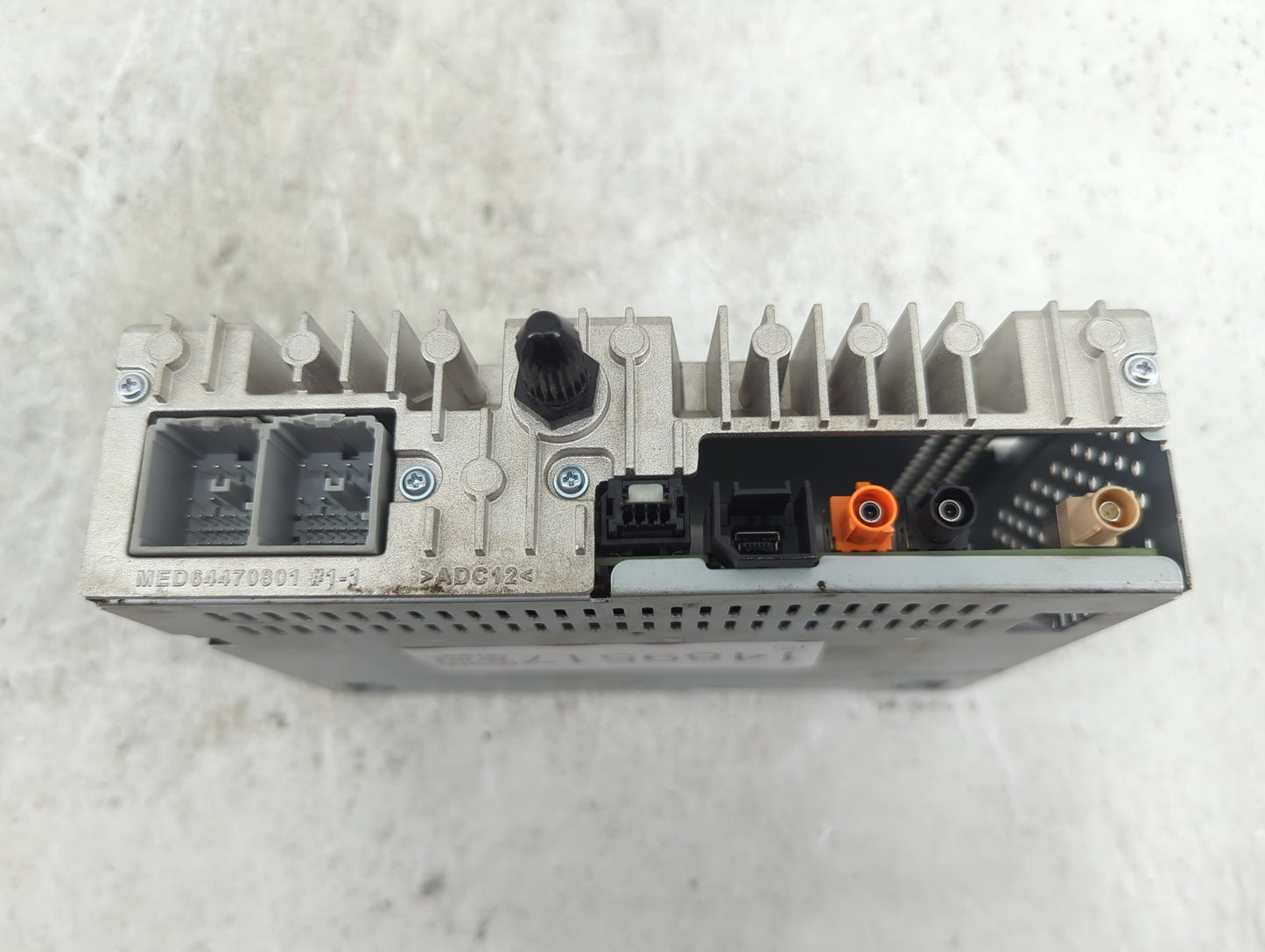 2021-2022 Chevrolet Traverse Radio AM FM Cd Player Receiver Replacement P/N:84776468 7310500000000X, 555343750 Fits Fits 202
