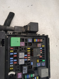 2020-2022 Chevrolet Traverse Fusebox Fuse Box Panel Relay Module P/N:84303338 1919000501, 81291471B Fits Fits 2019 2020 2021