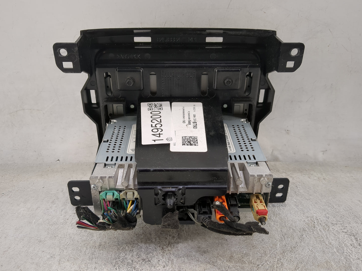 2020 Chevrolet Traverse Information Display Screen 1495200 - Oemusedautoparts1.com