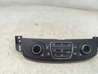 compare product 2018-2022 Chevrolet Traverse Climate Control Module Temperature AC/Heater Replacement P/N:84344402 737020000000X Fits OEM Used Auto Parts