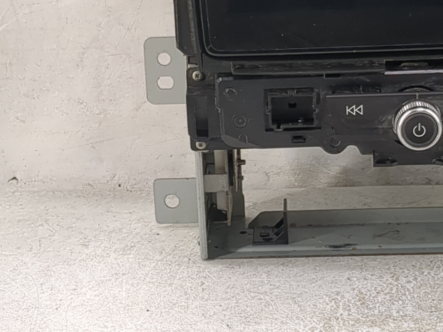 2020 Chevrolet Traverse Information Display Screen 1496108 - Oemusedautoparts1.com