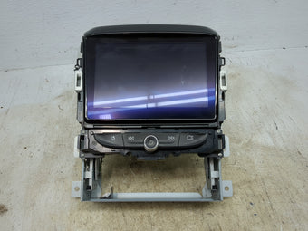 compare product 2020 Chevrolet Traverse Information Radio Display Screen Black 1520177