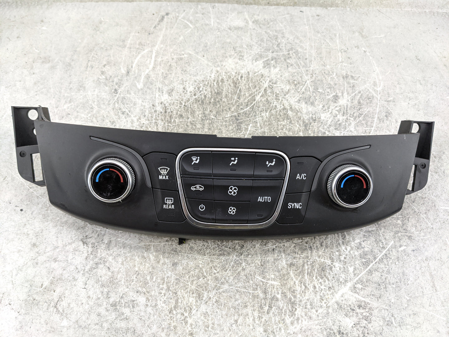 2018-2022 Chevrolet Traverse Climate Control Module Temperature AC/Heater Replacement P/N:84344401 7370200000000X Fits OEM U
