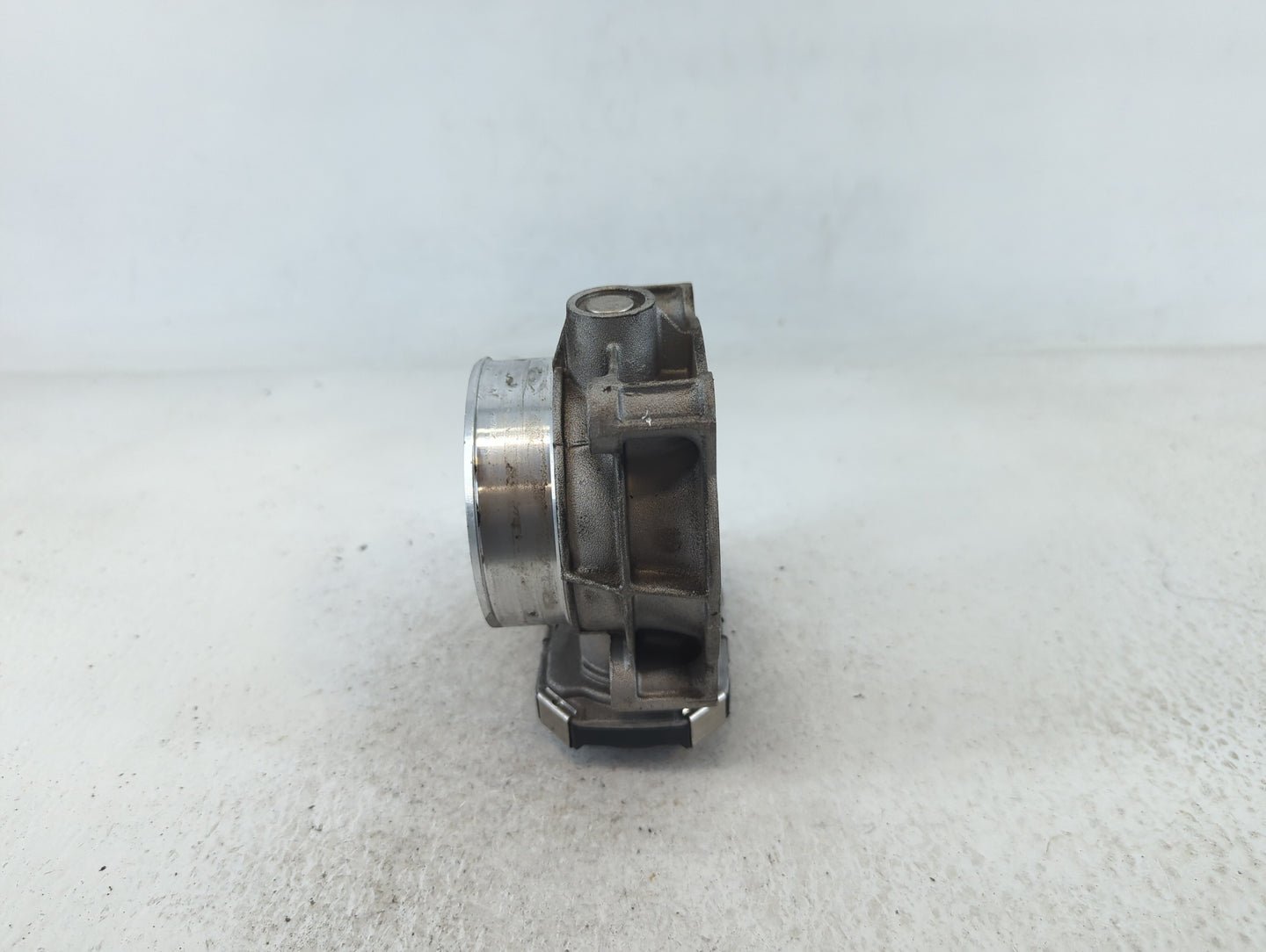 2017-2022 Chevrolet Traverse Throttle Body P/N:12670981AA Fits Fits 2012 2013 2014 2015 2016 2017 2018 2019 2020 2021 2022 O