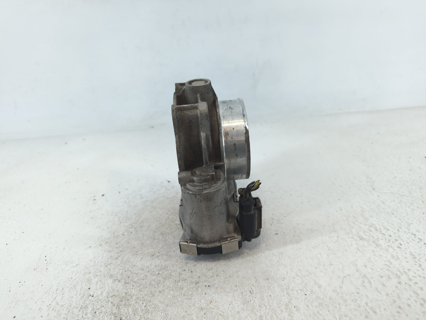 2017-2022 Chevrolet Traverse Throttle Body P/N:12670981AA Fits Fits 2012 2013 2014 2015 2016 2017 2018 2019 2020 2021 2022 O