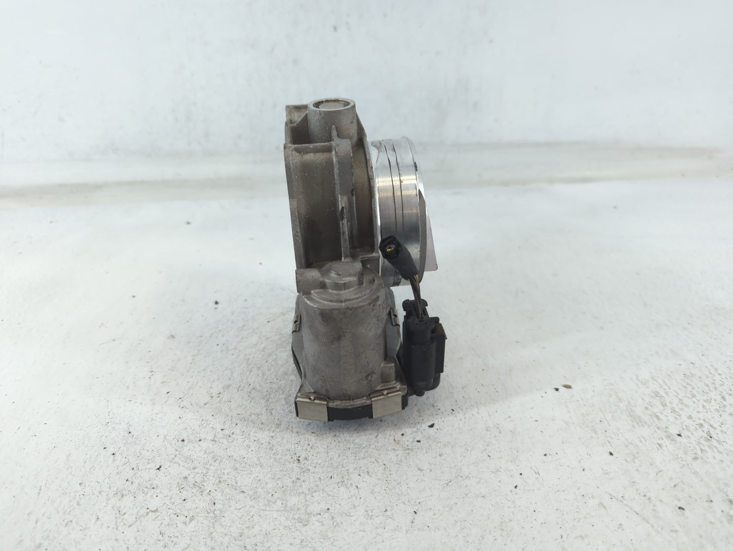 2017-2022 Chevrolet Traverse Throttle Body P/N:12670981AA Fits Fits 2012 2013 2014 2015 2016 2017 2018 2019 2020 2021 2022 O