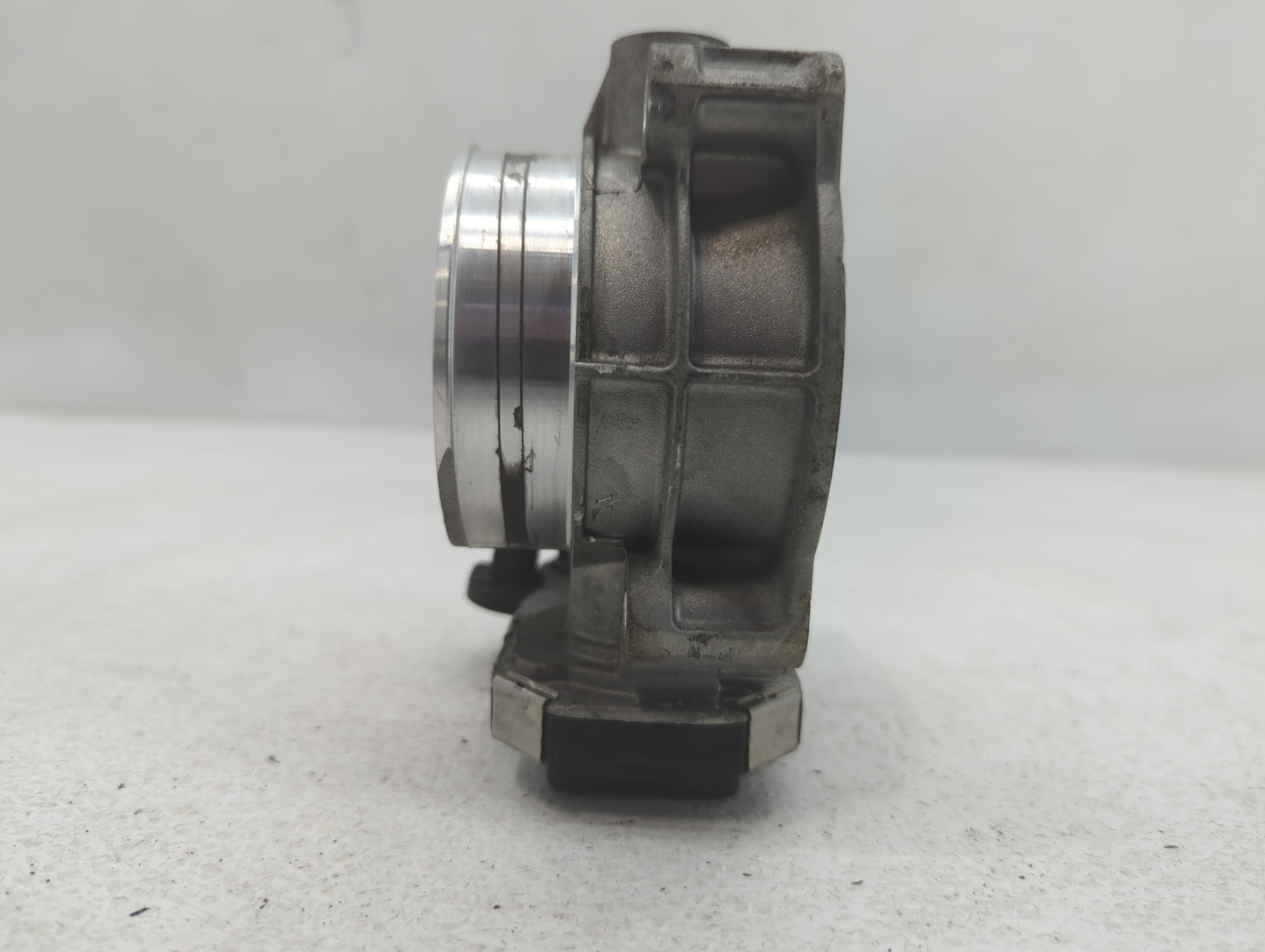 2017-2022 Chevrolet Traverse Throttle Body P/N:12670981A Fits Fits 2012 2013 2014 2015 2016 2017 2018 2019 2020 2021 2022 OE