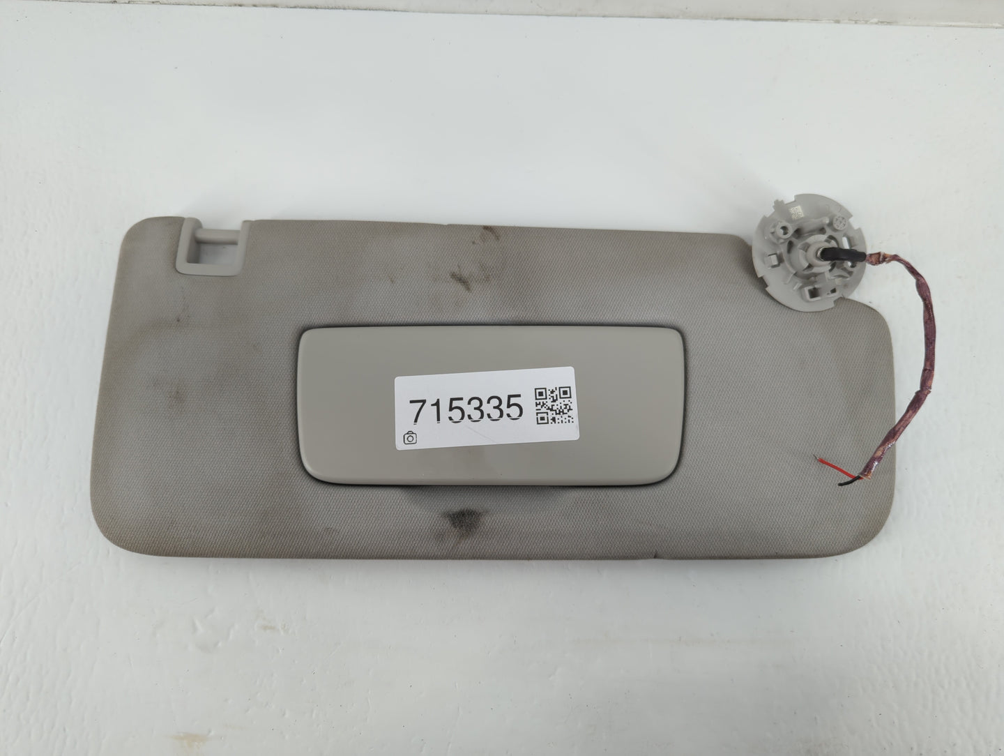 2018-2022 Chevrolet Traverse Sun Visor Shade Replacement Passenger Right Mirror Fits Fits 2018 2019 2020 2021 2022 OEM Used 