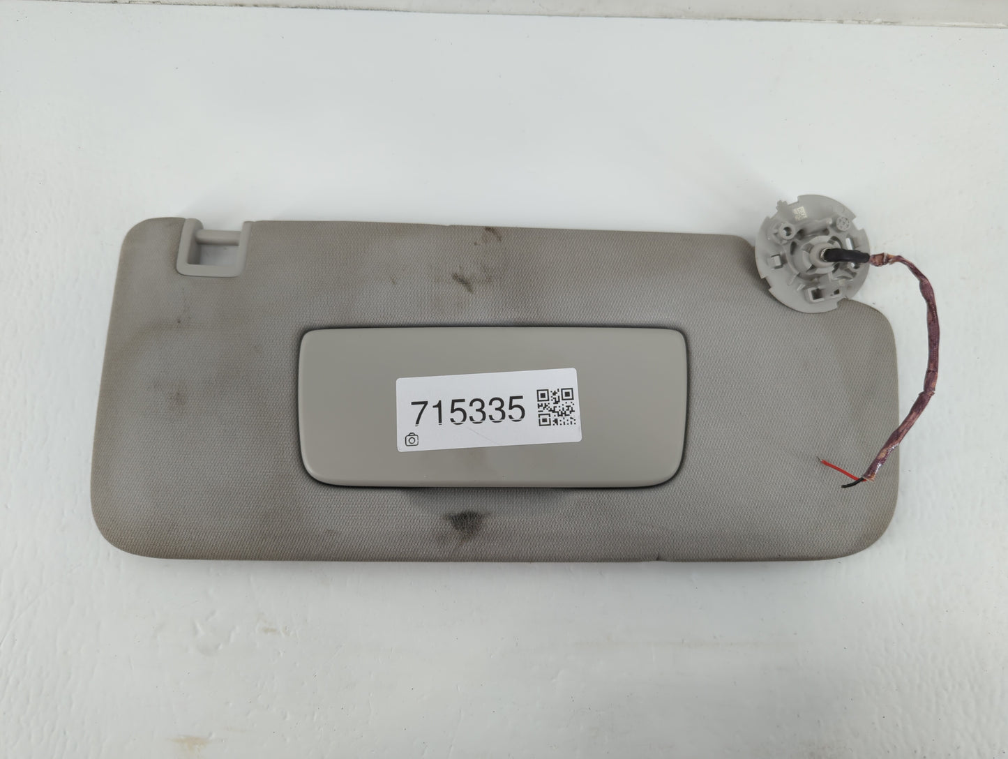 2018-2022 Chevrolet Traverse Sun Visor Shade Replacement Passenger Right Mirror Fits Fits 2018 2019 2020 2021 2022 OEM Used 