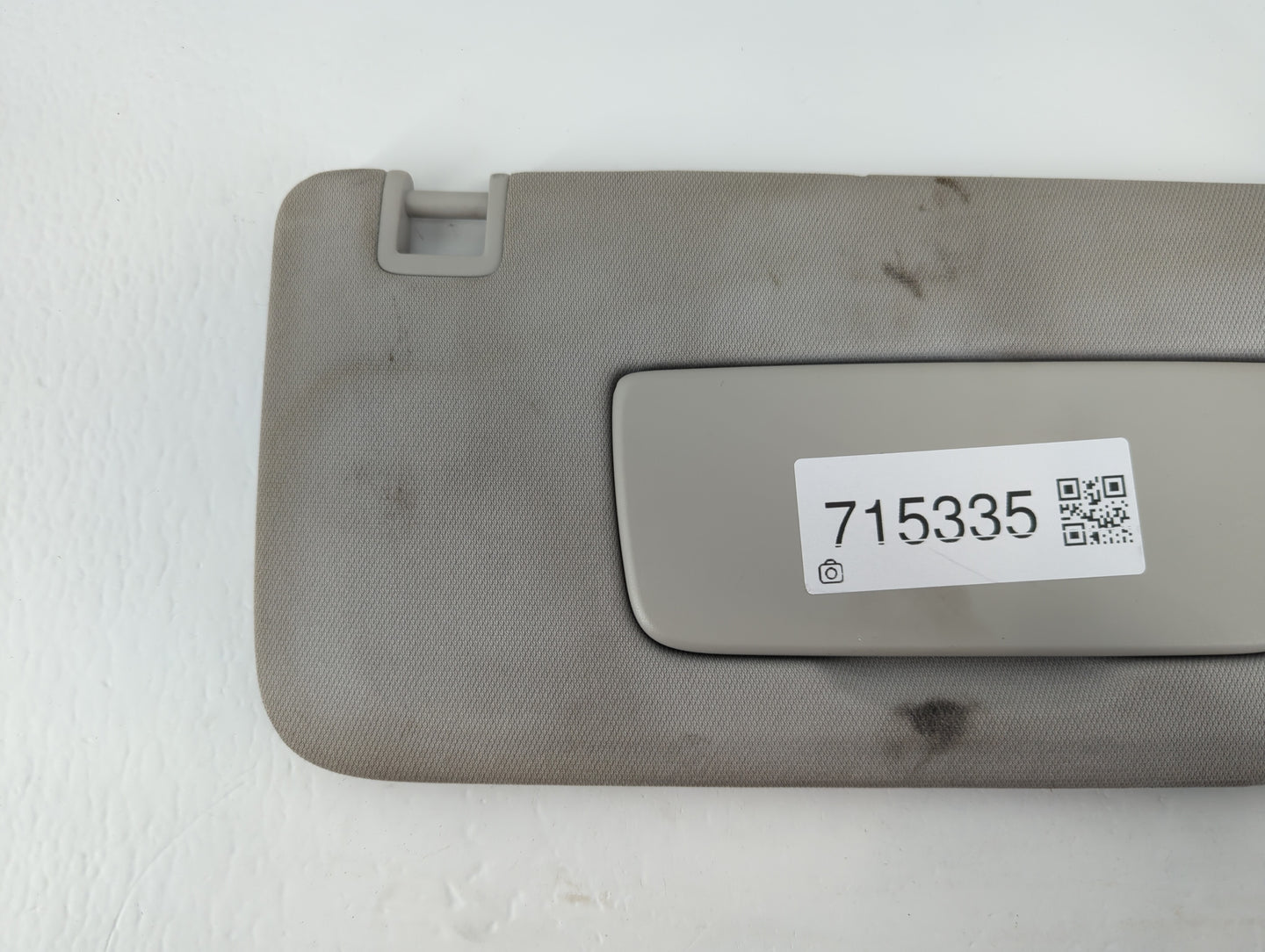 2018-2022 Chevrolet Traverse Sun Visor Shade Replacement Passenger Right Mirror Fits Fits 2018 2019 2020 2021 2022 OEM Used 