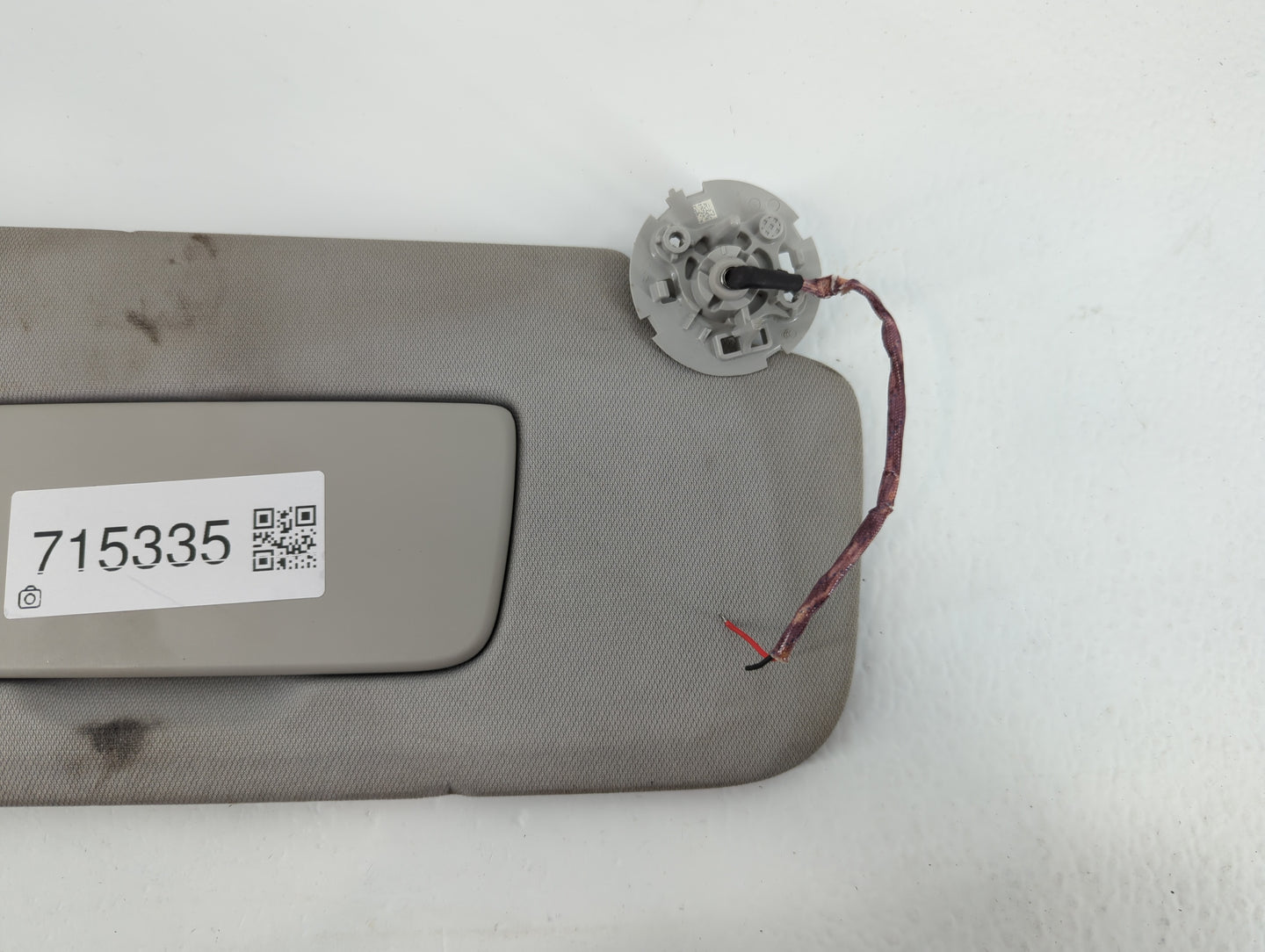 2018-2022 Chevrolet Traverse Sun Visor Shade Replacement Passenger Right Mirror Fits Fits 2018 2019 2020 2021 2022 OEM Used 