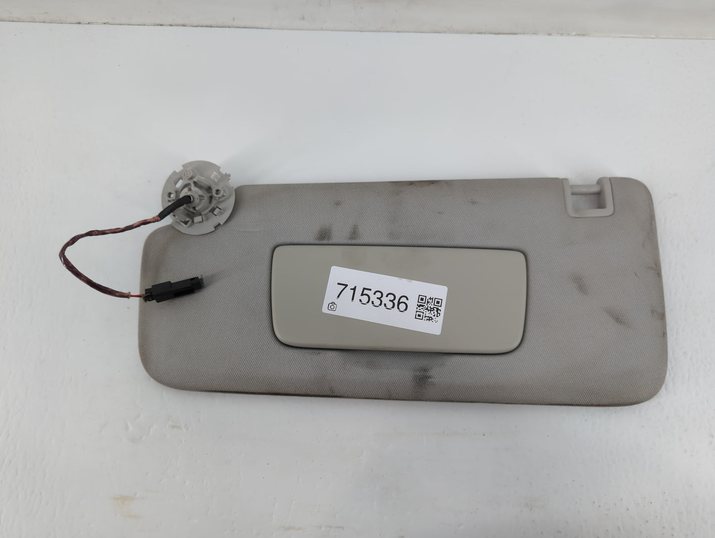 2018-2022 Chevrolet Traverse Sun Visor Shade Replacement Driver Left Mirror Fits Fits 2018 2019 2020 2021 2022 OEM Used Auto