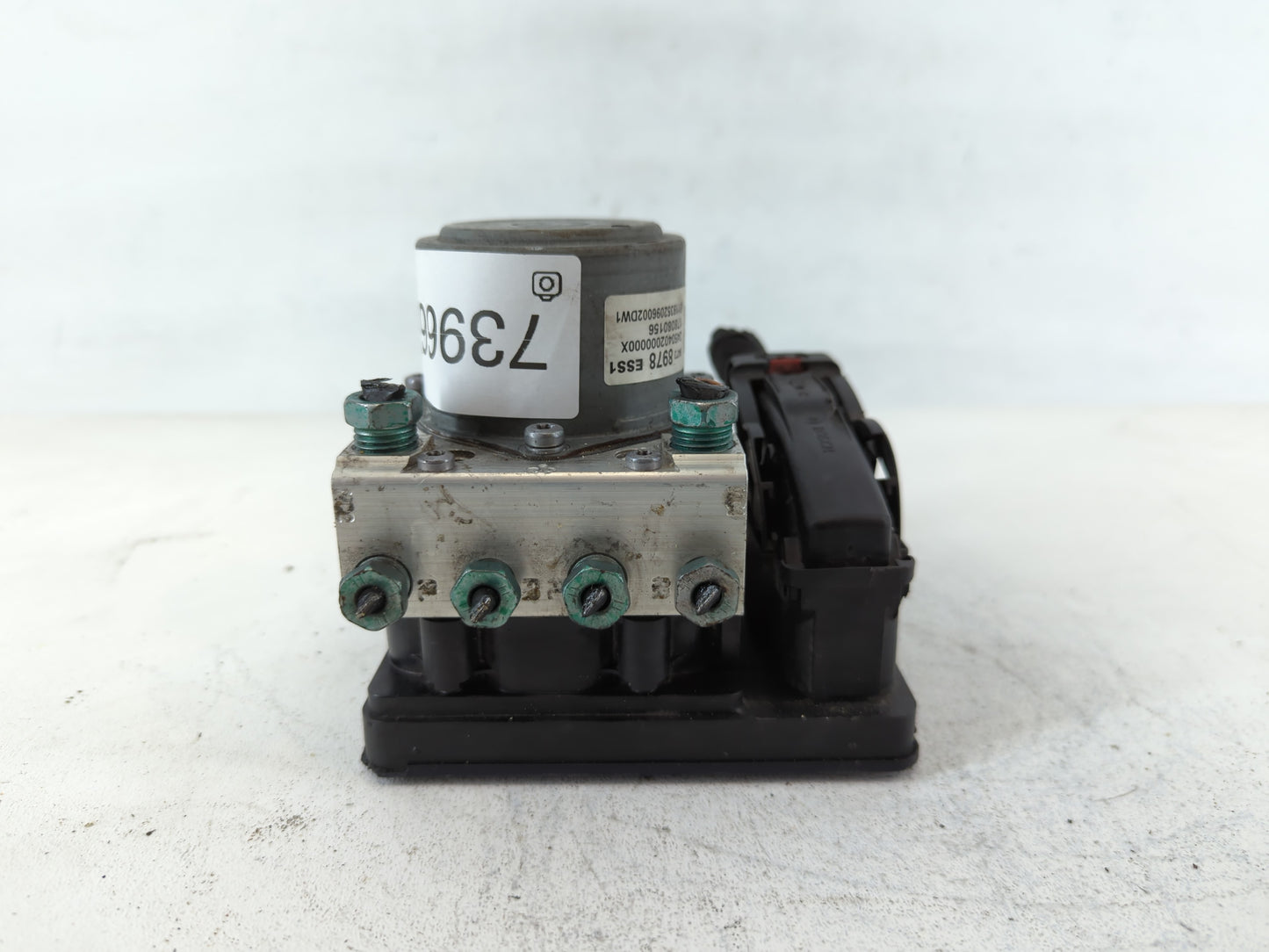2019-2022 Chevrolet Traverse ABS Pump Control Module Replacement P/N:84739878 Fits Fits 2019 2020 2021 2022 OEM Used Auto Pa