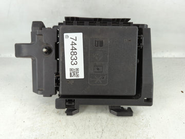 2020-2022 Chevrolet Traverse Fusebox Fuse Box Panel Relay Module P/N:7154-0936-30 7171-4521-30 Fits Fits 2019 2020 2021 2022