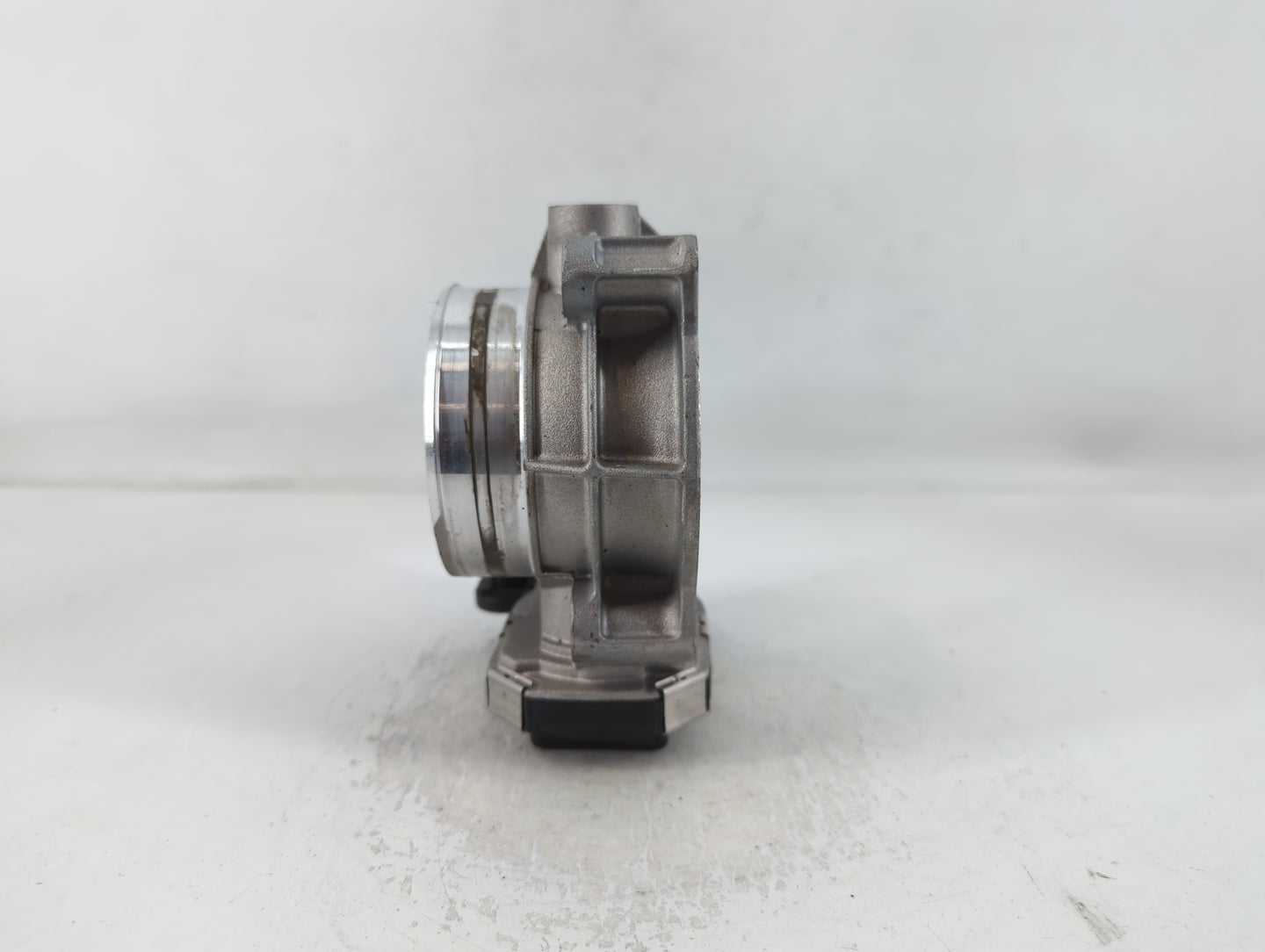 2017-2022 Chevrolet Traverse Throttle Body P/N:12670981AA Fits Fits 2012 2013 2014 2015 2016 2017 2018 2019 2020 2021 2022 O