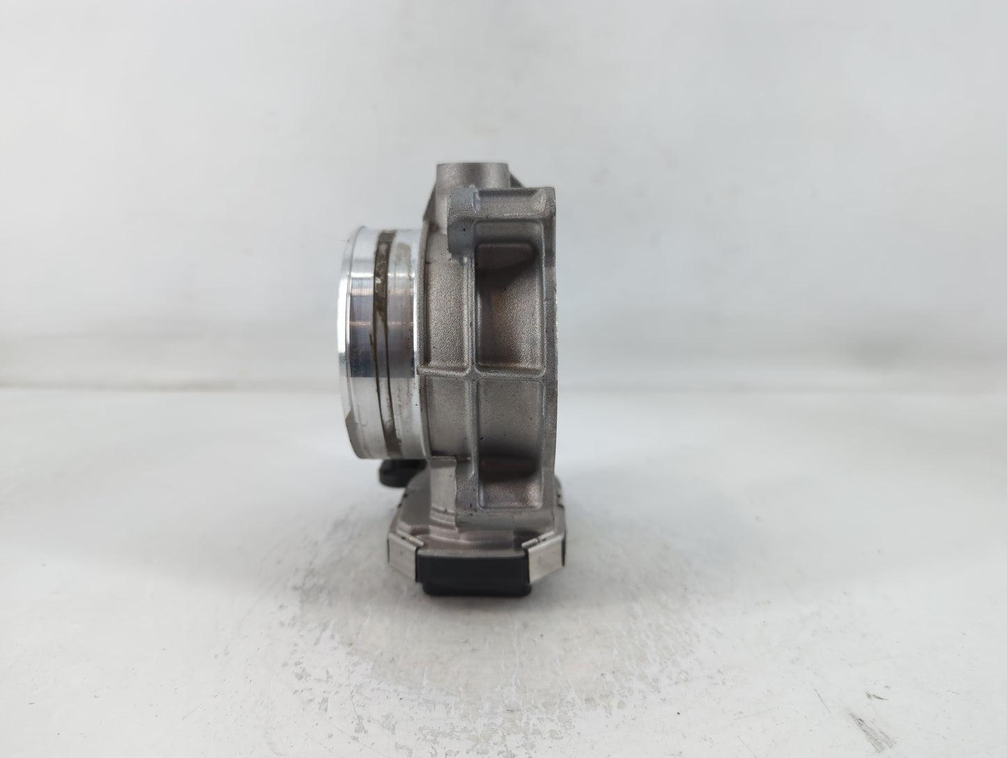 2017-2022 Chevrolet Traverse Throttle Body P/N:12670981AA Fits Fits 2012 2013 2014 2015 2016 2017 2018 2019 2020 2021 2022 O