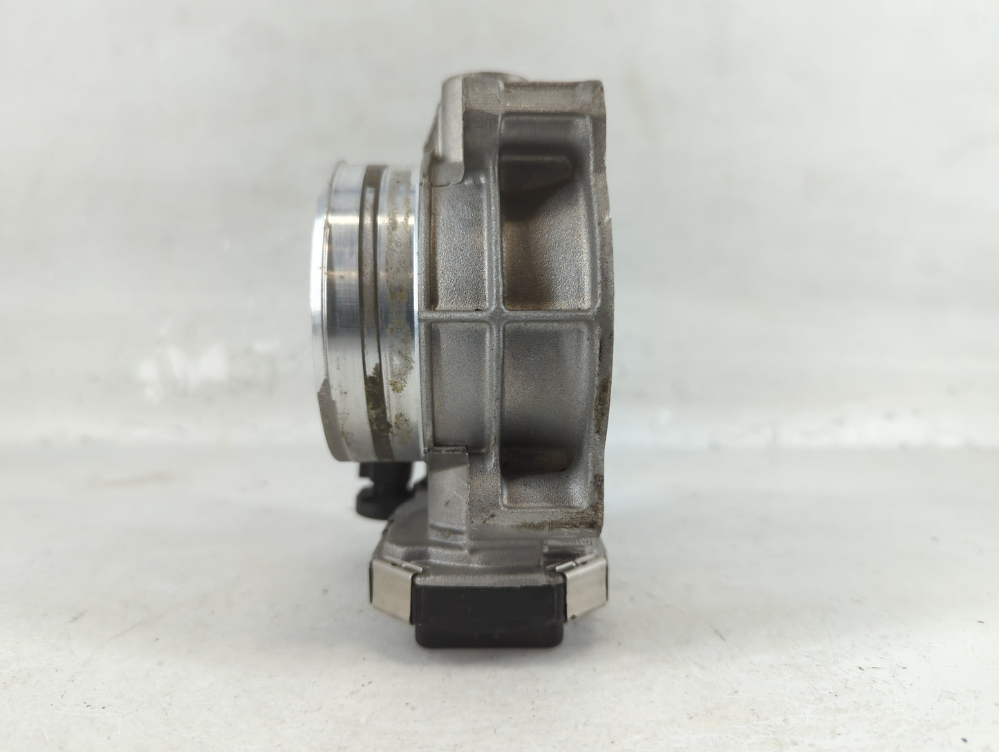 2017-2022 Chevrolet Traverse Throttle Body P/N:12670981AA Fits Fits 2012 2013 2014 2015 2016 2017 2018 2019 2020 2021 2022 O