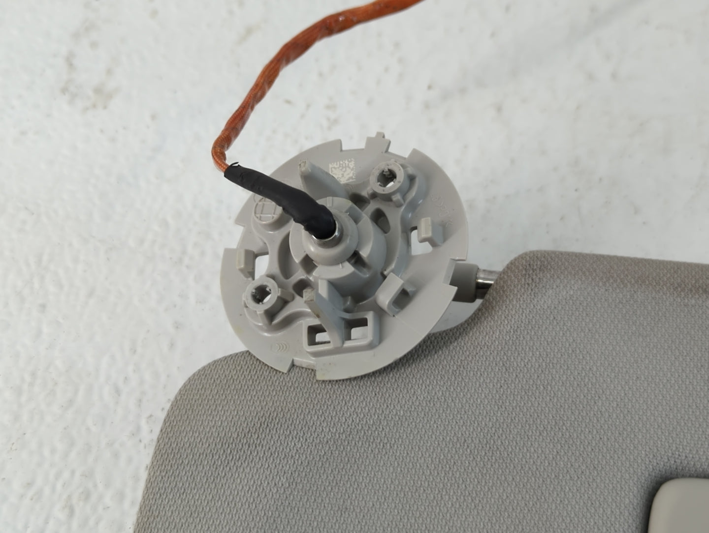 2018-2022 Chevrolet Traverse Sun Visor Shade Replacement Driver Left Mirror Fits Fits 2018 2019 2020 2021 2022 OEM Used Auto