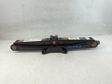 2020 Chevrolet Trax Spare Scissor Car Jack - Oemusedautoparts1.com