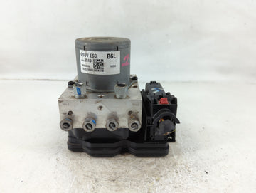 2017-2021 Chevrolet Trax ABS Pump Control Module Replacement P/N:42643519 Fits Fits 2017 2018 2019 2020 2021 OEM Used Auto P