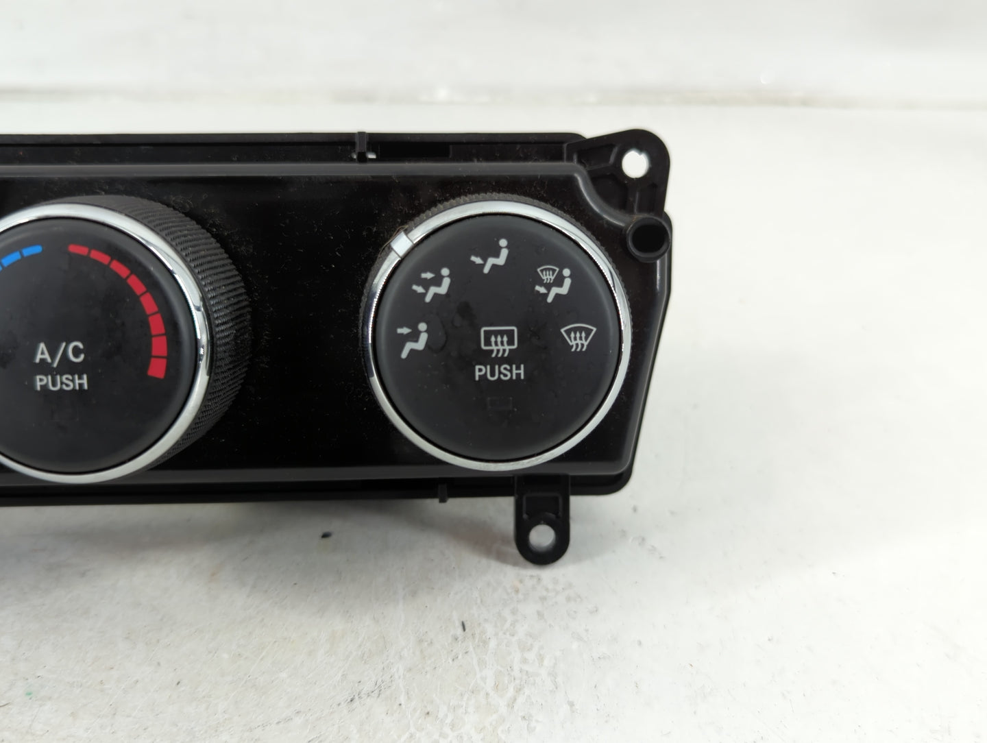 2017-2021 Chevrolet Trax Climate Control Module Temperature AC/Heater Replacement P/N:P55111278AF Fits OEM Used Auto Parts -