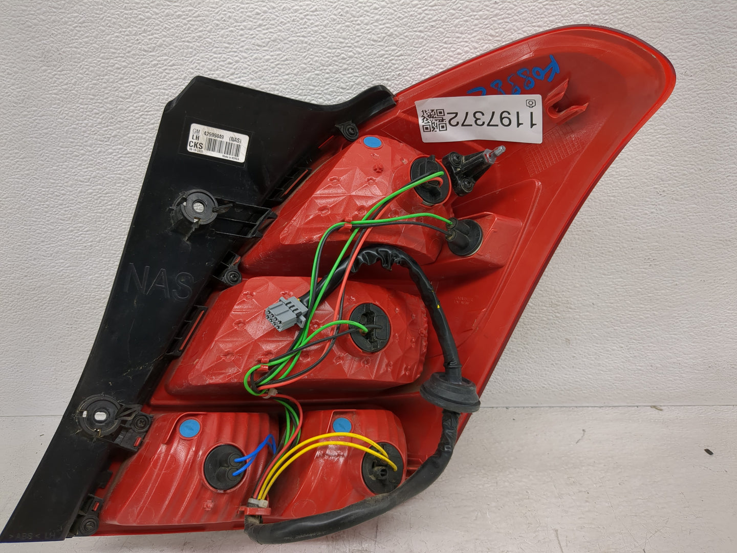 2013-2021 Chevrolet Trax Tail Light Assembly Driver Left OEM P/N:42599449 Fits Fits 2013 2014 2015 2016 2017 2018 2019 2020 