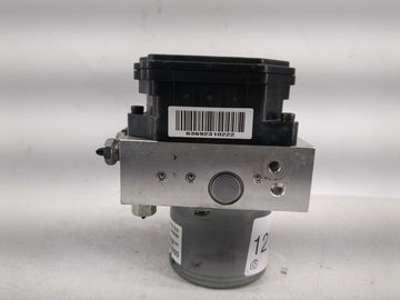 2017-2021 Chevrolet Trax ABS Pump Control Module Replacement P/N:42643519 Fits Fits 2017 2018 2019 2020 2021 OEM Used Auto Parts