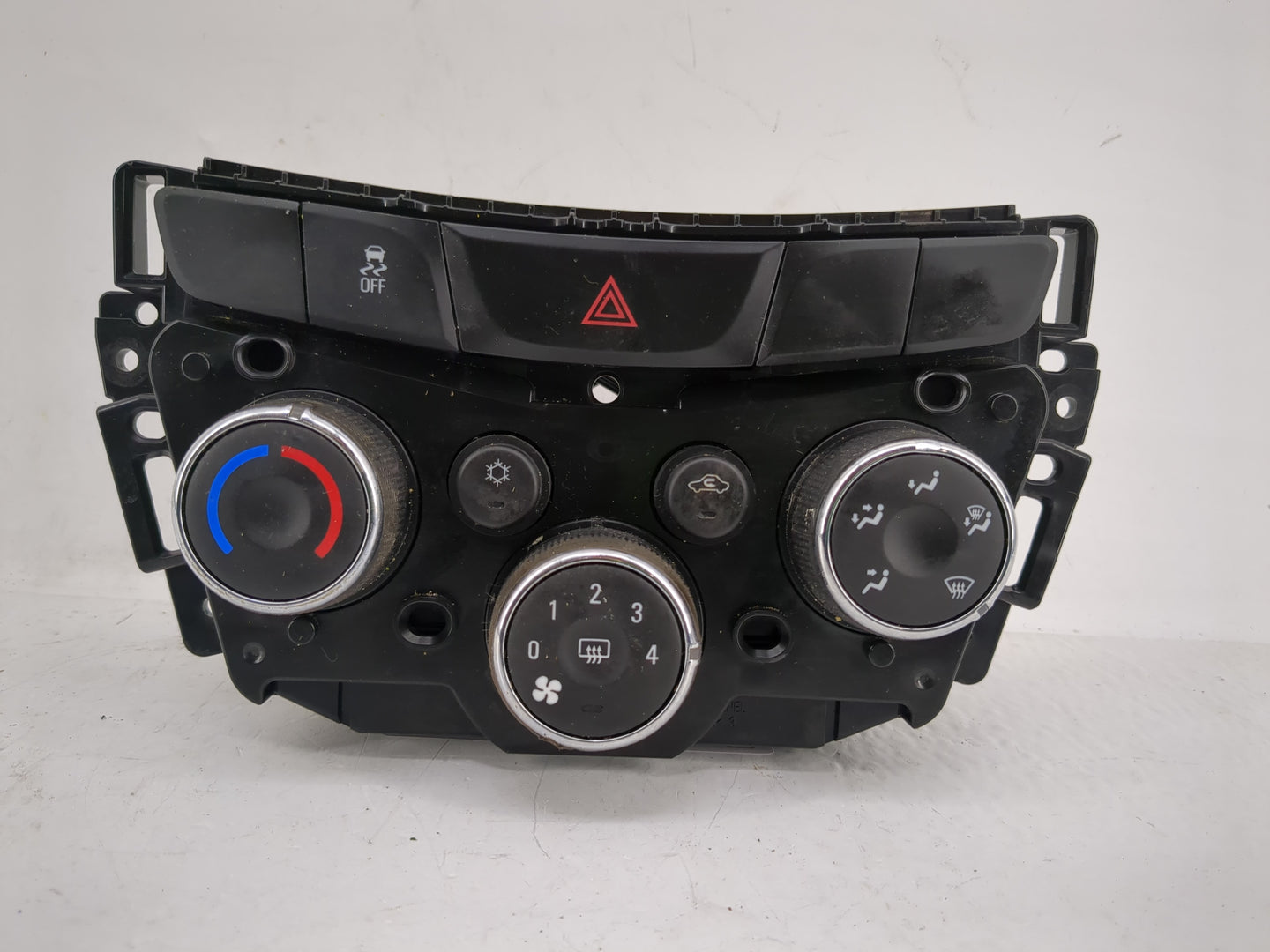 2017-2021 Chevrolet Trax Climate Control Module Temperature AC/Heater Replacement P/N:42588188 Fits Fits 2017 2018 2019 2020