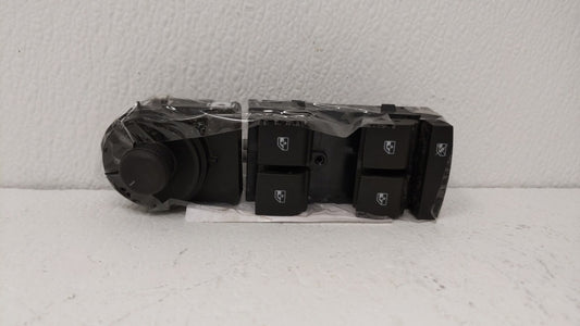 2020 Chevrolet Trax Master Power Window Switch Replacement Driver Side Left P/N:13408454 Fits OEM Used Auto Parts - Oemuseda