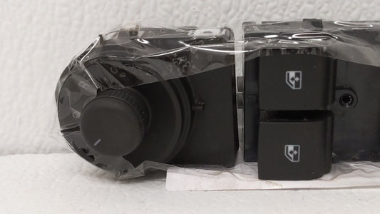 2020 Chevrolet Trax Master Power Window Switch Replacement Driver Side Left P/N:13408454 Fits OEM Used Auto Parts