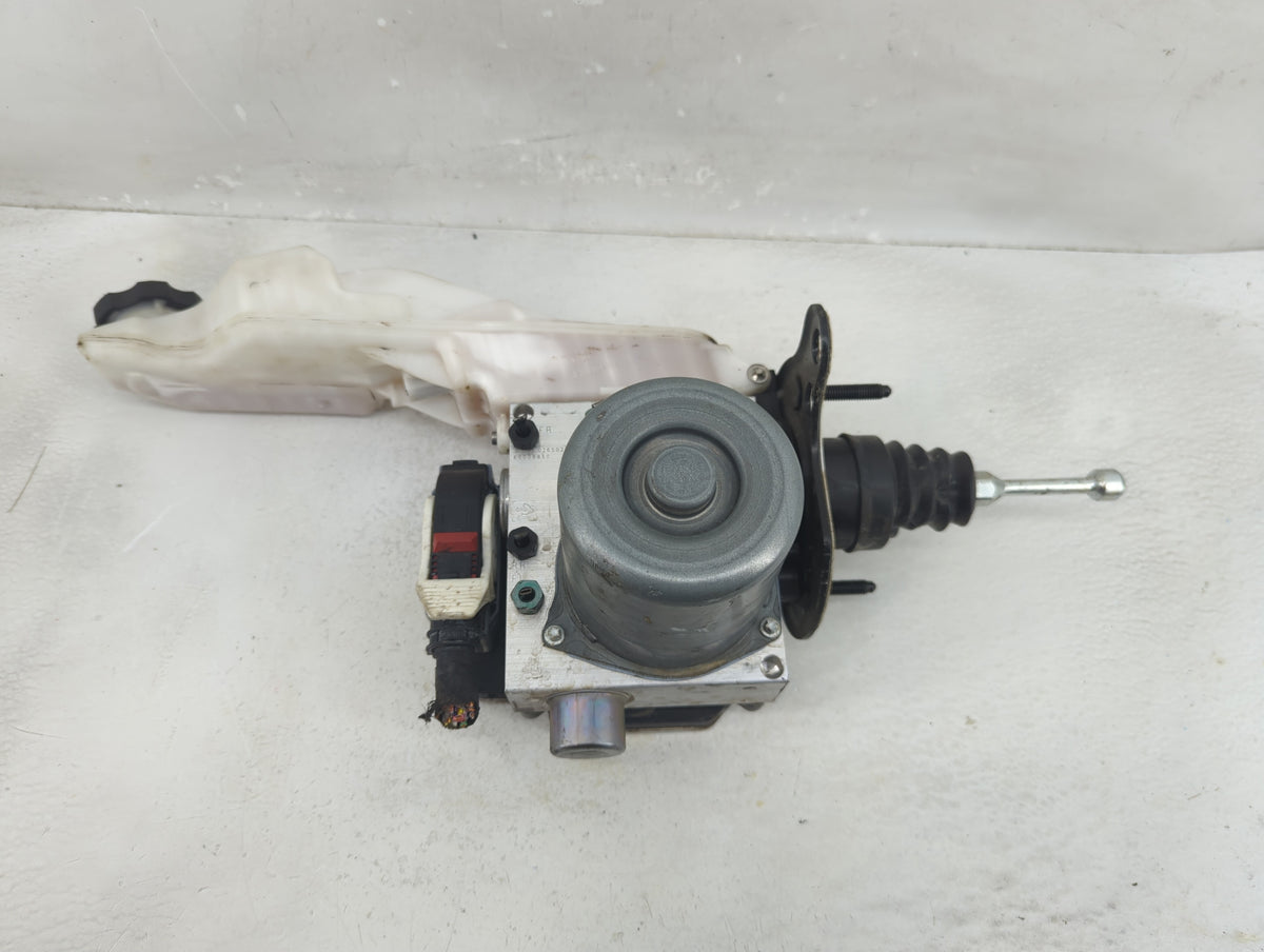 2013-2021 Chevrolet Trax Power Brake Booster Oem 1313843 - Oemusedautoparts1.com
