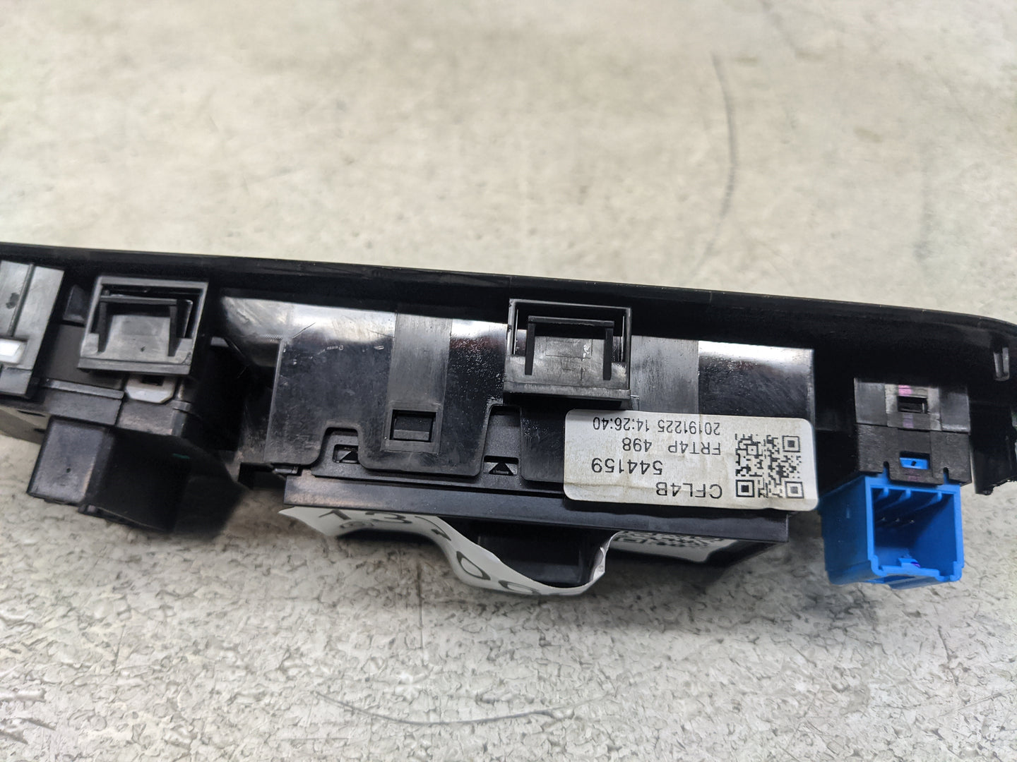 2017-2021 Chevrolet Trax Master Power Window Switch Replacement Driver Side Left P/N:CFL4B 544159 Fits OEM Used Auto Parts -