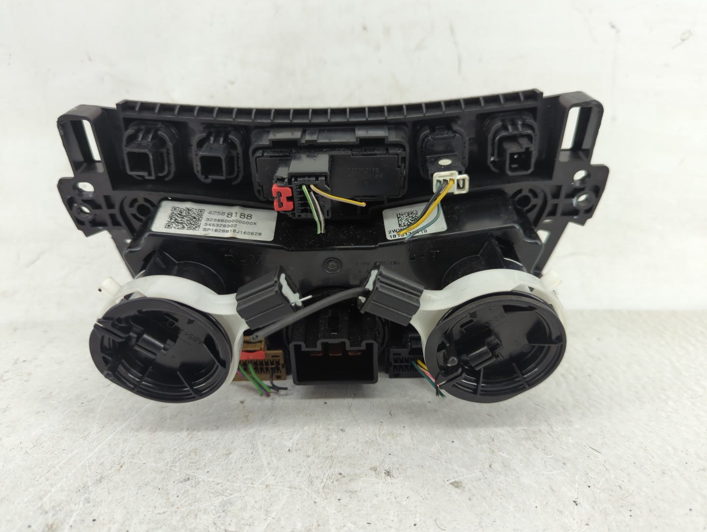 2017-2021 Chevrolet Trax Climate Control Module Temperature AC/Heater Replacement P/N:545329302 42588188 Fits OEM Used Auto 