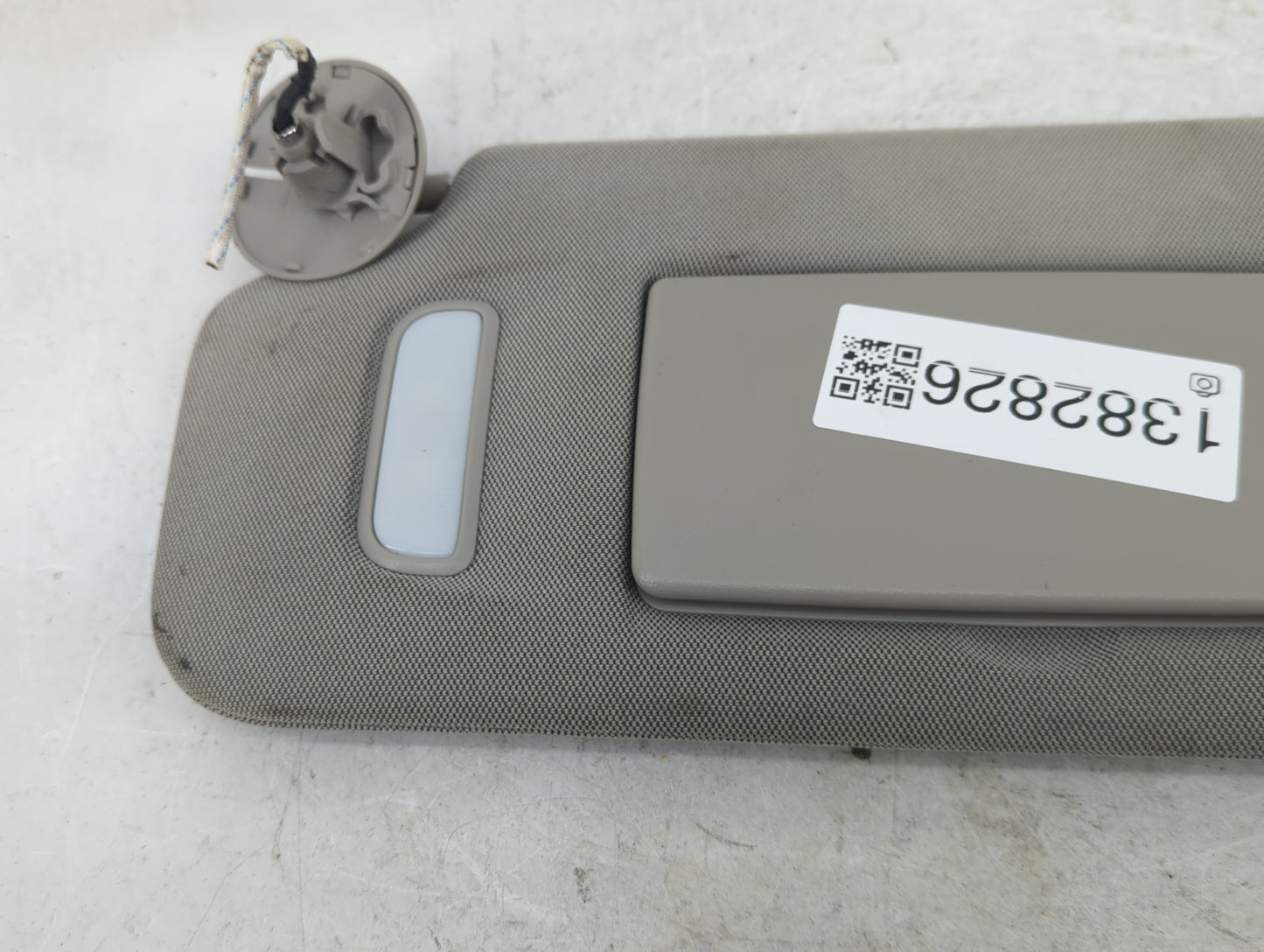 2017-2020 Chevrolet Trax Sun Visor Shade Replacement Driver Left Mirror Fits Fits 2017 2018 2019 2020 OEM Used Auto Parts - 
