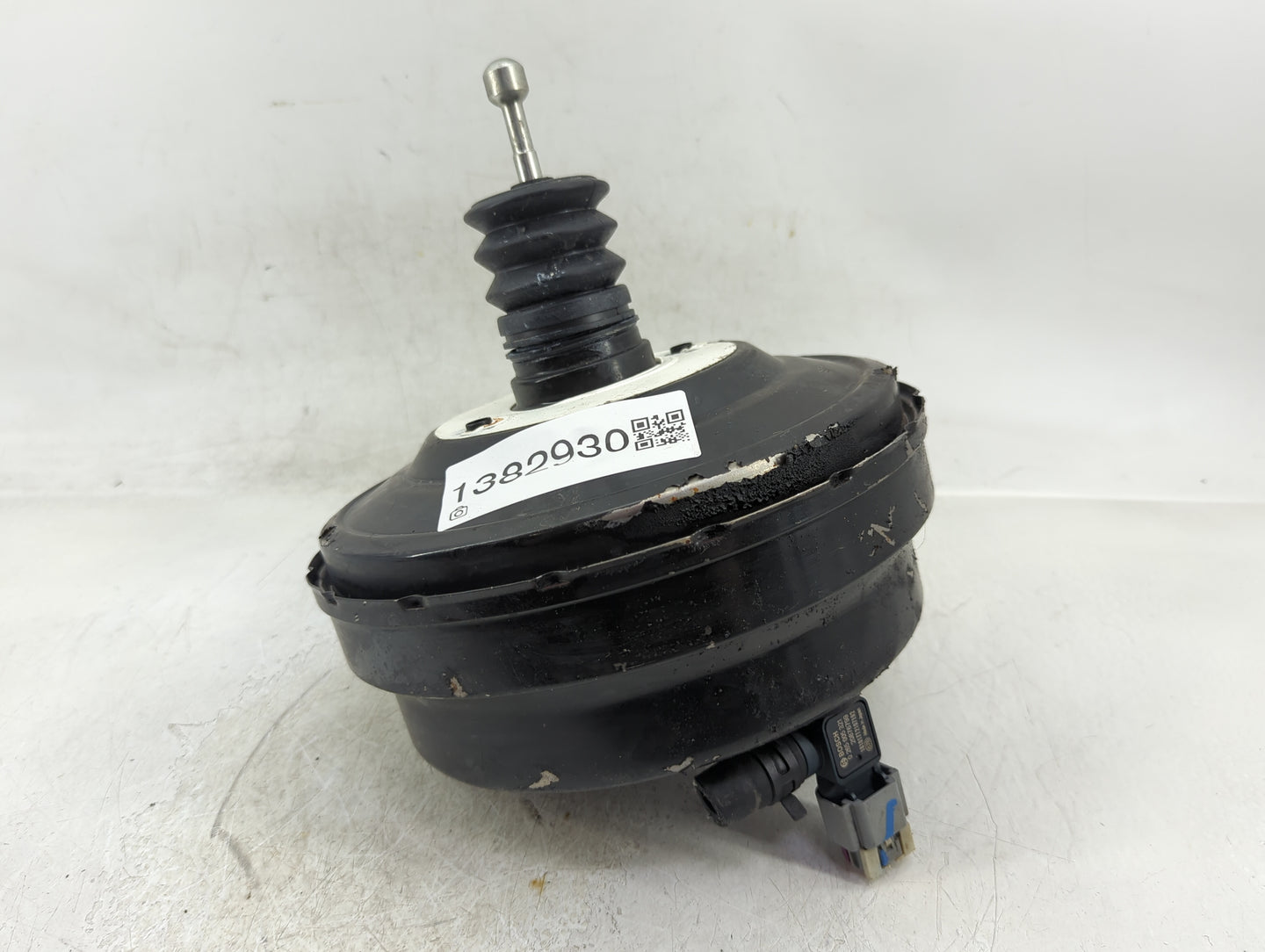 2013-2021 Chevrolet Trax Power Brake Booster Oem 1382930 - Oemusedautoparts1.com