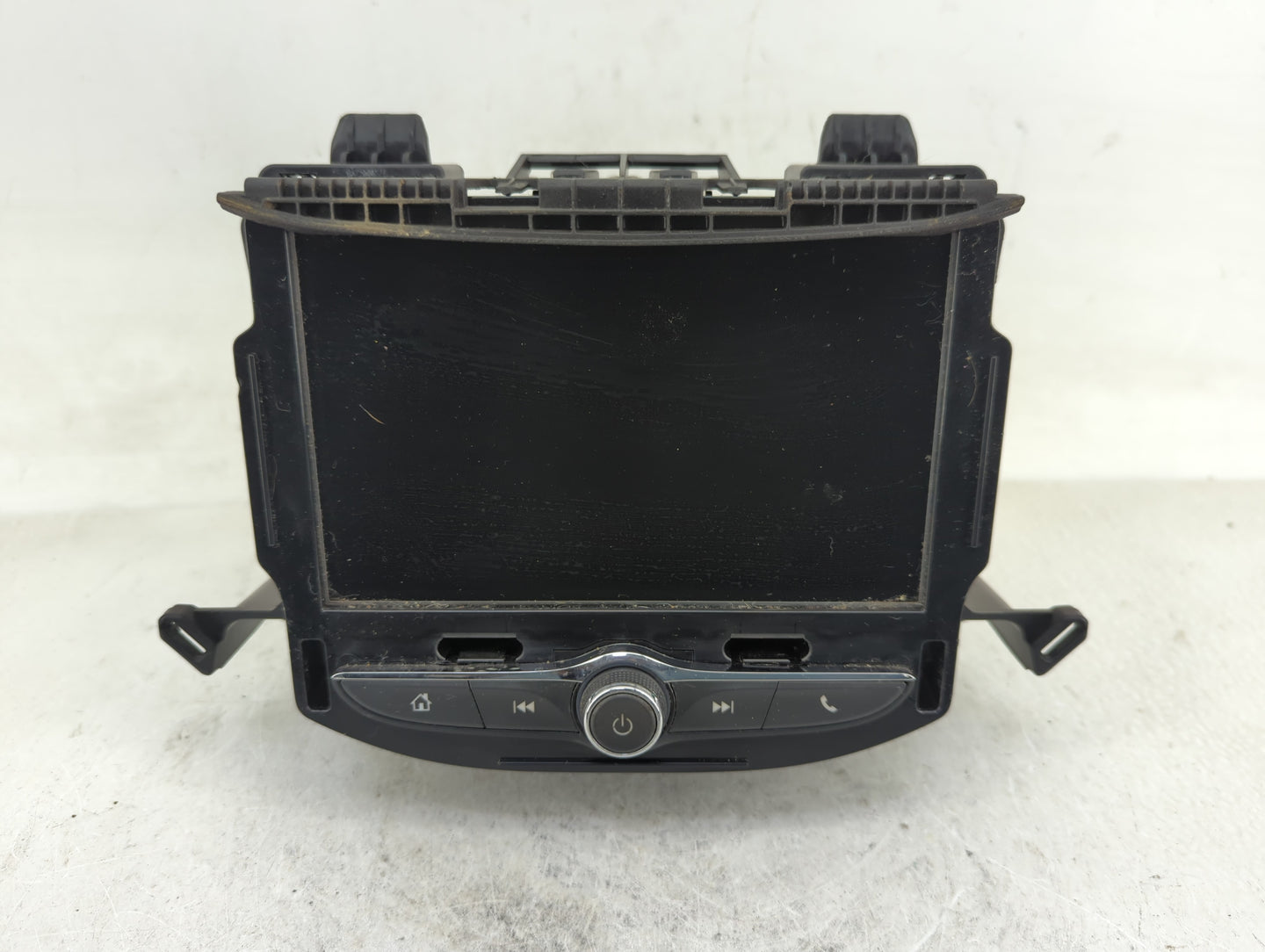 2017-2020 Chevrolet Trax Radio AM FM Cd Player Receiver Replacement P/N:84785809 Fits Fits 2017 2018 2019 2020 OEM Used Auto