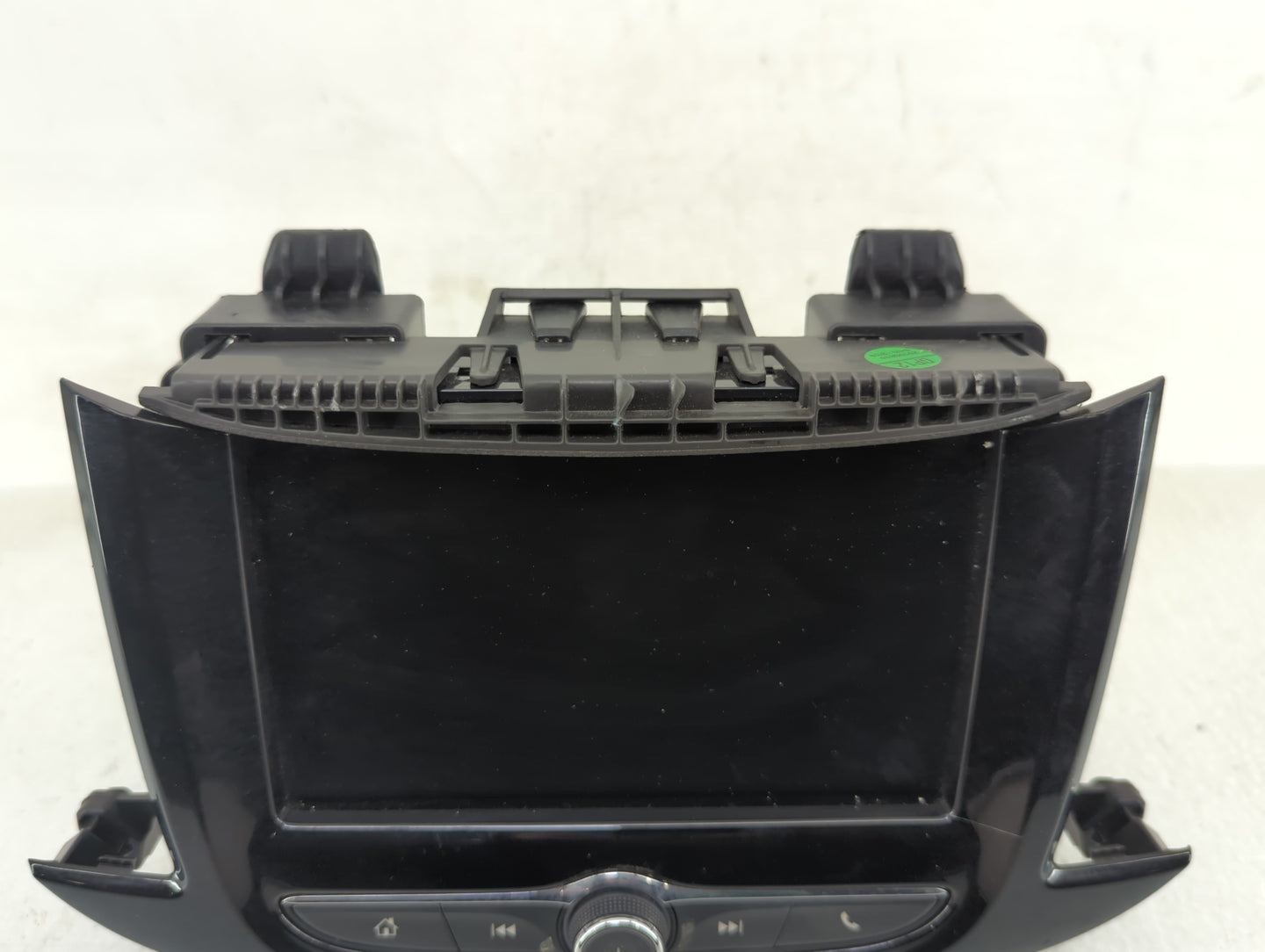2020-2020 Chevrolet Trax Radio Control Panel - Oemusedautoparts1.com