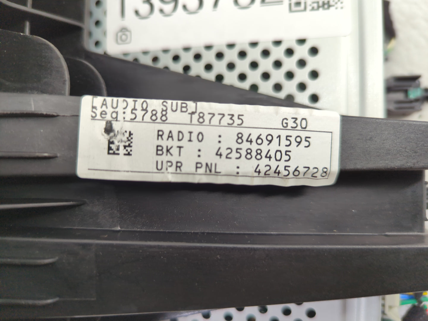 2020 Chevrolet Trax Radio AM FM Cd Player Receiver Replacement P/N:84691595 Fits OEM Used Auto Parts - Oemusedautoparts1.com