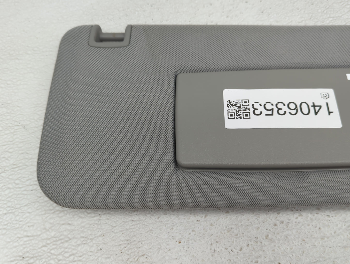 2017-2021 Chevrolet Trax Sun Visor Shade Replacement Passenger Right Mirror Fits Fits 2017 2018 2019 2020 2021 OEM Used Auto