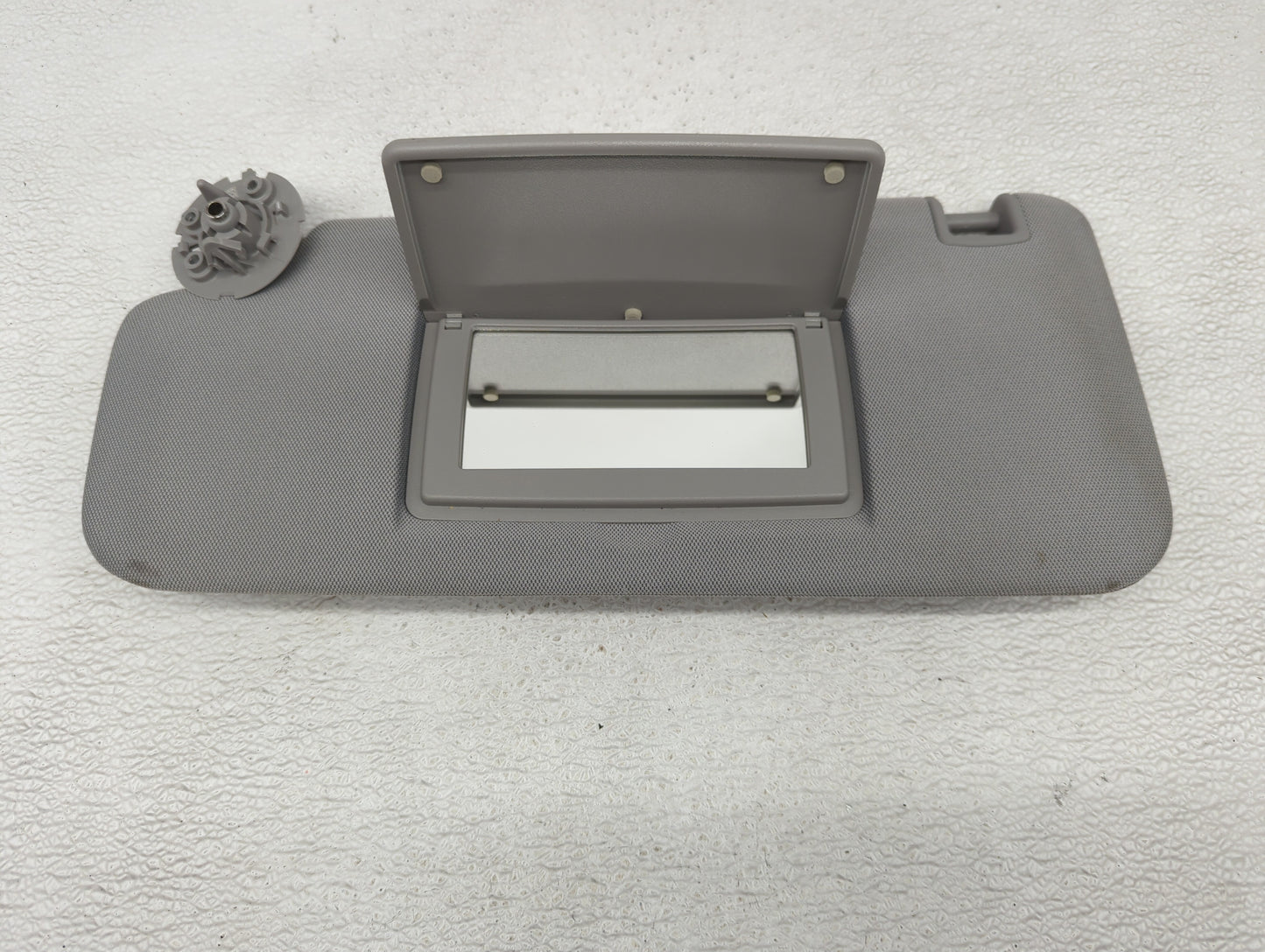 2017-2021 Chevrolet Trax Sun Visor Shade Replacement Driver Left Mirror Fits Fits 2017 2018 2019 2020 2021 OEM Used Auto Par