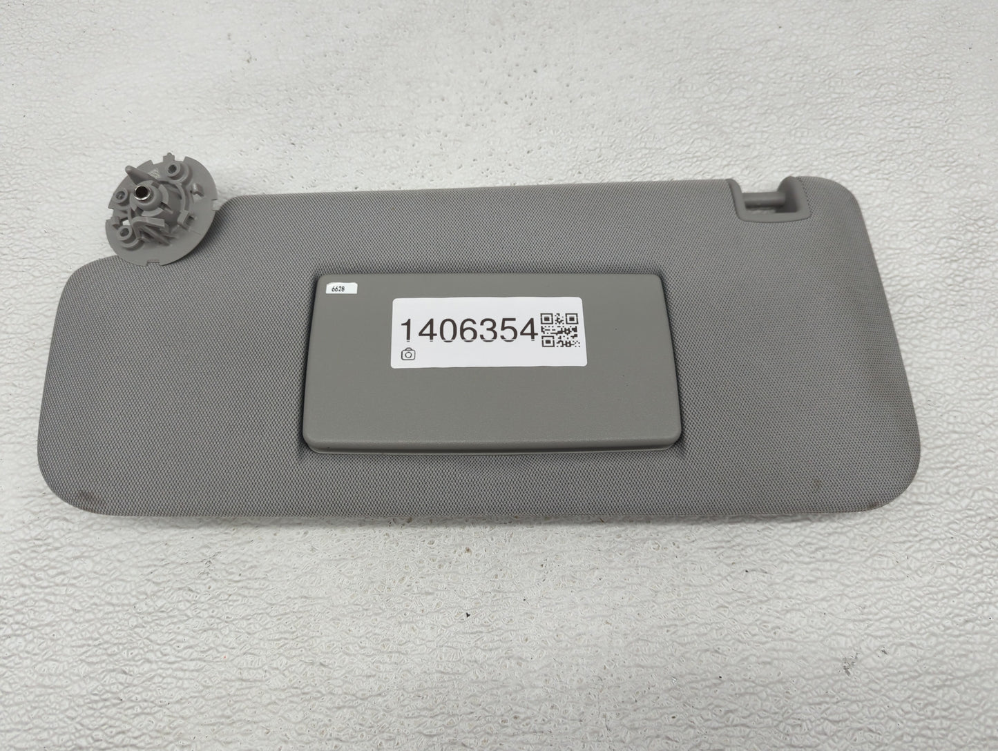 2017-2021 Chevrolet Trax Sun Visor Shade Replacement Driver Left Mirror Fits Fits 2017 2018 2019 2020 2021 OEM Used Auto Par