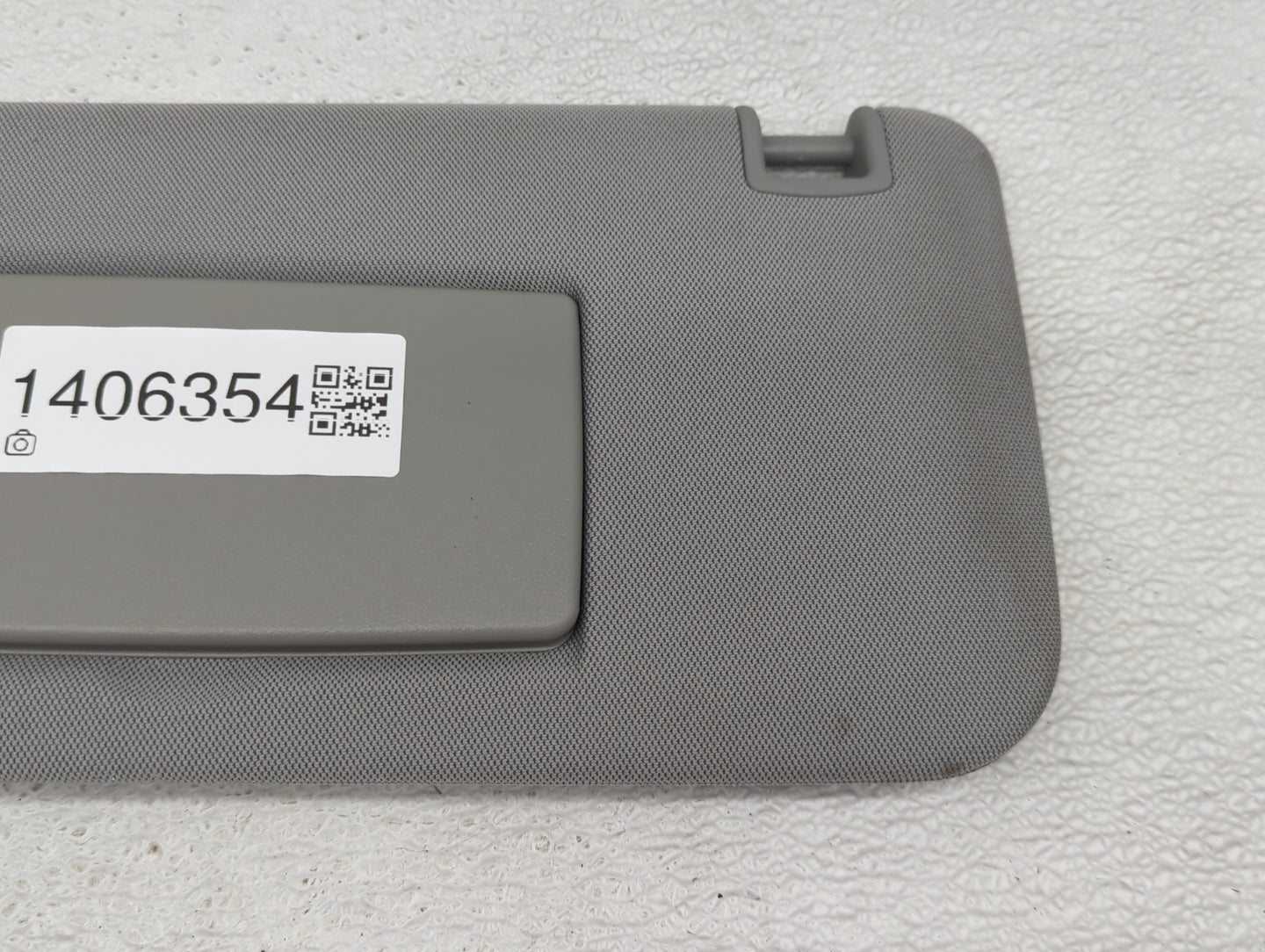 2017-2021 Chevrolet Trax Sun Visor Shade Replacement Driver Left Mirror Fits Fits 2017 2018 2019 2020 2021 OEM Used Auto Par