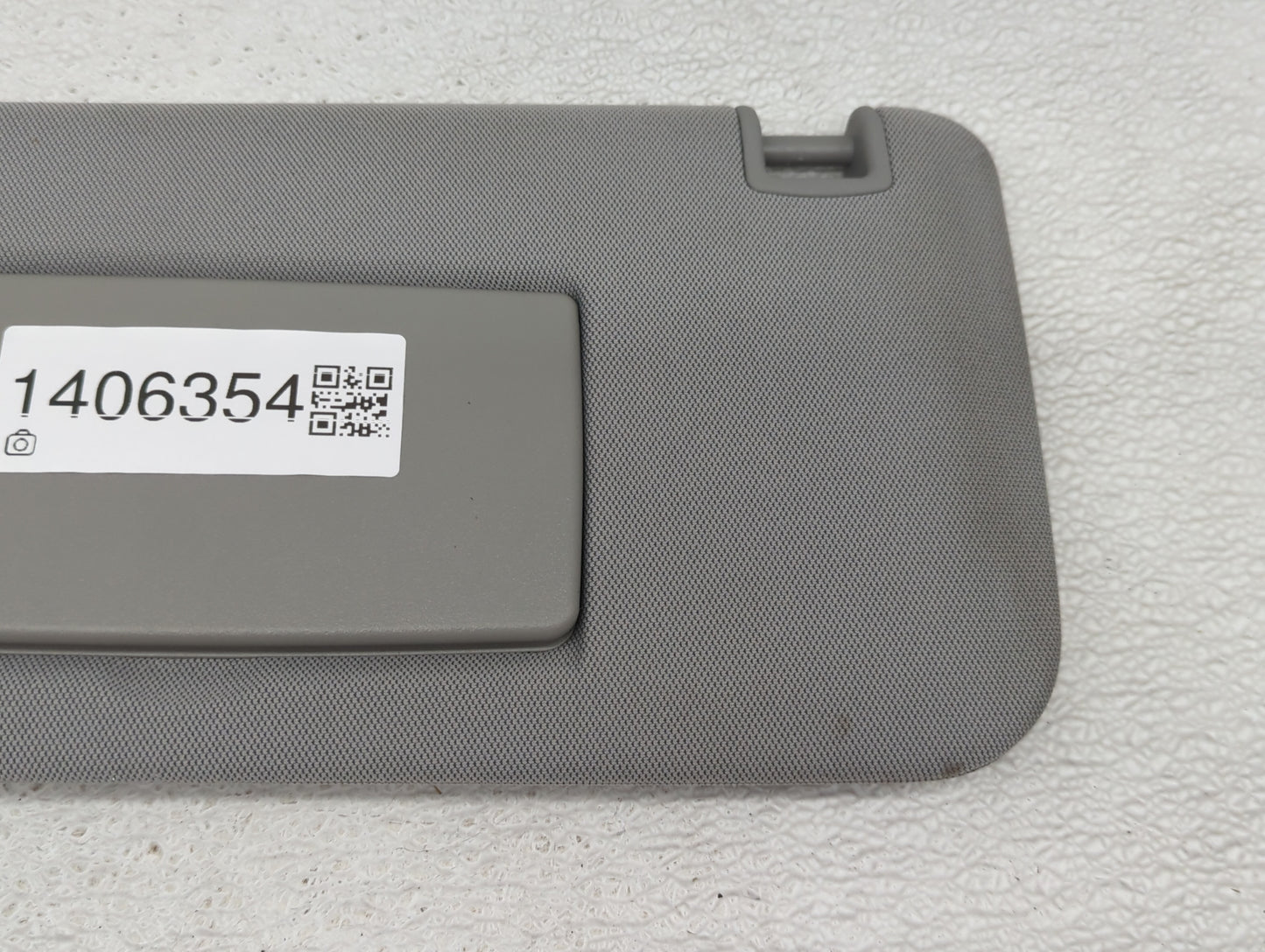 2017-2021 Chevrolet Trax Sun Visor Shade Replacement Driver Left Mirror Fits Fits 2017 2018 2019 2020 2021 OEM Used Auto Par