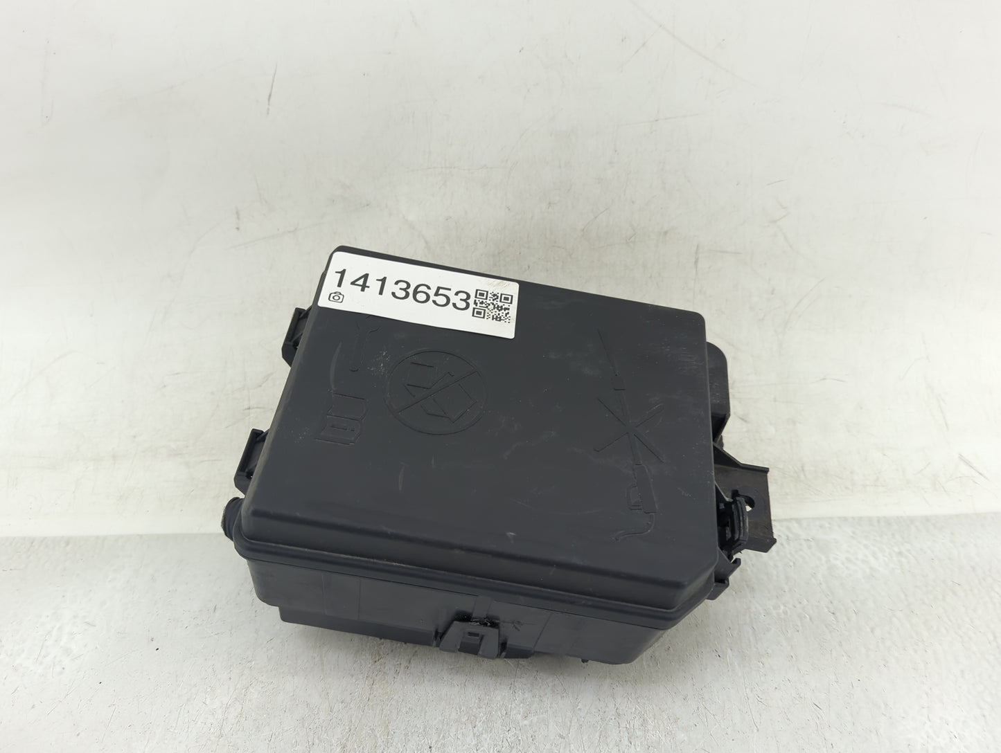 2018-2021 Chevrolet Trax Fusebox Fuse Box Panel Relay Module P/N:42624875 Fits Fits 2018 2019 2020 2021 OEM Used Auto Parts 