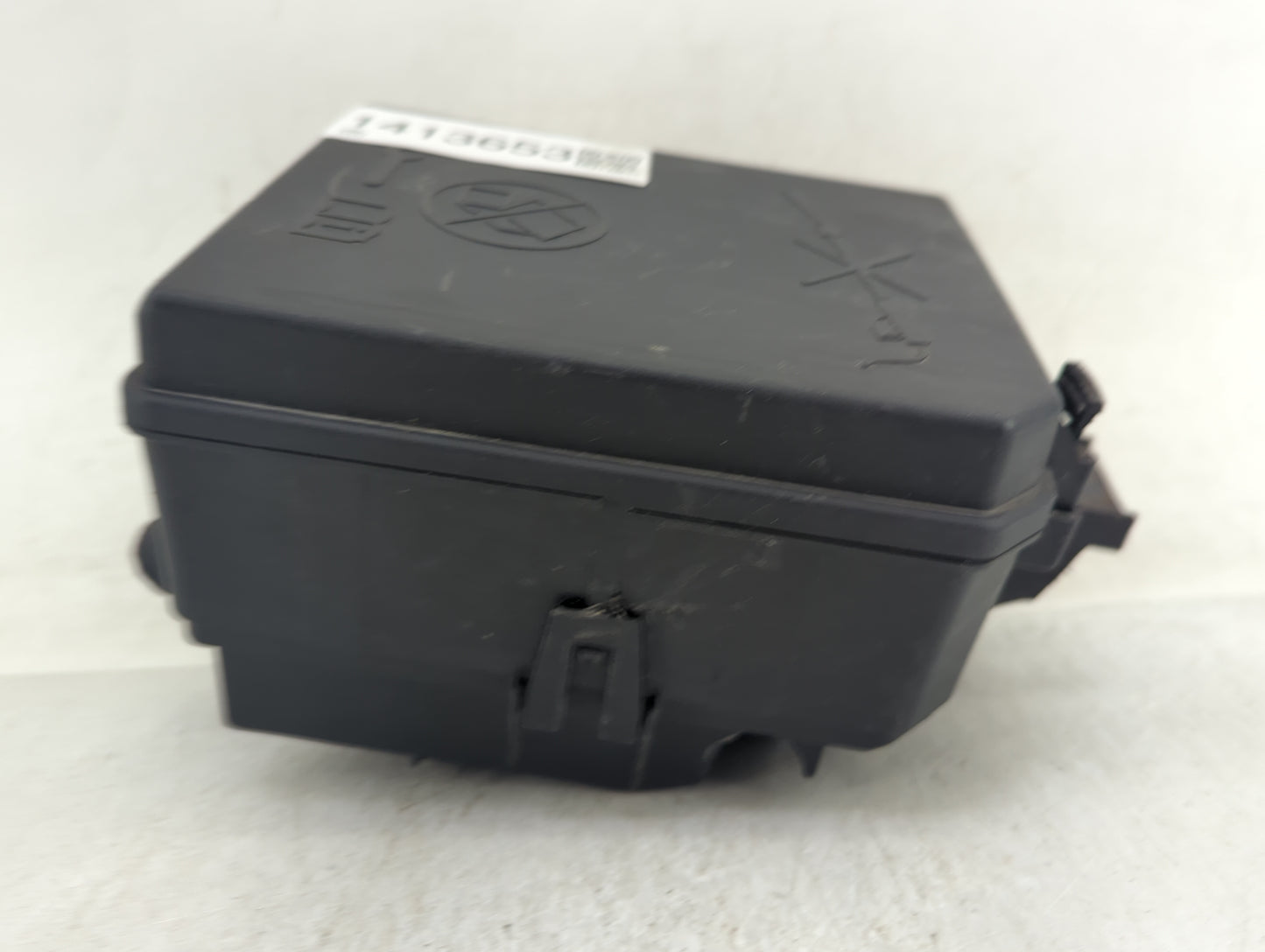 2018-2021 Chevrolet Trax Fusebox Fuse Box Panel Relay Module P/N:42624875 Fits Fits 2018 2019 2020 2021 OEM Used Auto Parts 